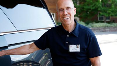 Democrat donor Jeffrey Katzenberg refutes report that he warned Biden donor cash is drying up