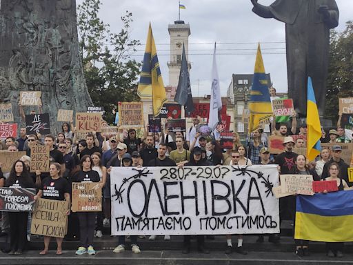 A dos años de masacre de Olenivka, Ucrania pide cuentas a Rusia y teme por supervivientes