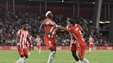 2-1. Ramazani y Sadiq suben su caché y desesperan al Sevilla