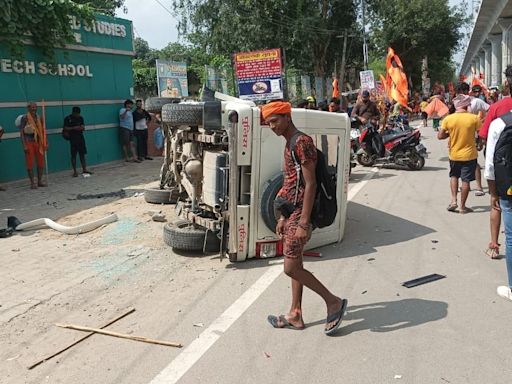 Ghaziabad: Kanwariyas Damage ‘Police’ SUV On Delhi Meerut Road; Third Incident In 5 Days