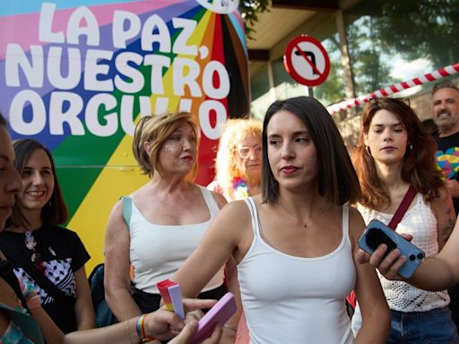 Irene Montero pide la destitución de la directora del Instituto de las Mujeres, acusada de recibir contratos del PSOE por puntos violetas
