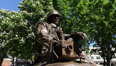 Combat photographer statue unveiled at Manchester's Veterans Memorial Park