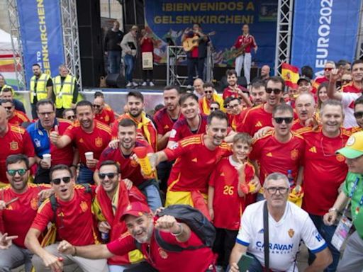 David Bisbal, flamenco y mucha fiesta en la fan zone de España en Gelsenkirchen