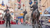 La Entrada Mora reúne a miles de festeros en un espectacular desfile en Petrer