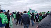 Córdoba: antes de la llegada de Javier Milei, el gremio ATE bloquea los accesos al aeropuerto