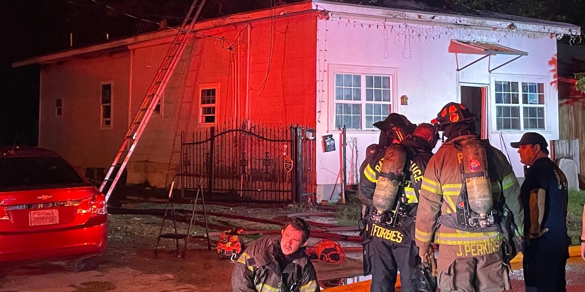 Crews respond to early morning house fire