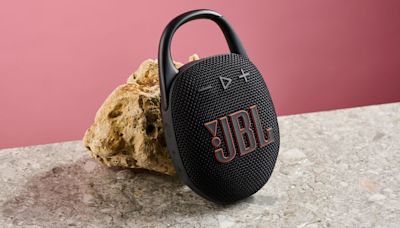 JBL Clip 5 review: an affordable portable speaker with fantastic sound