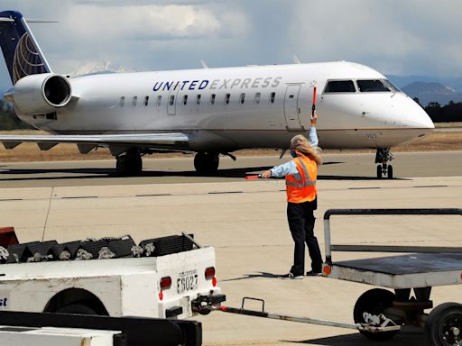 Redding Regional Airport could close to travelers for a month this fall due to runway work