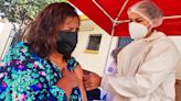 Las autoridades instan a la gente a vacunarse contra la influenza y otras patologías
