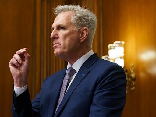 McCarthy calls Jeffries a ‘thermometer’ amid debate over Biden