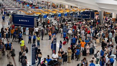 Families Left Scrambling After Delta Bars Minors From Flying Alone in Wake of Outage