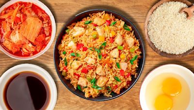 Key Ingredients Trained Chefs Say You Should Put In Fried Rice