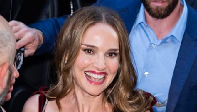 Natalie Portman is All Smiles in New York City, Plus Barack Obama, Gabrielle Union, Sophia Bush and More