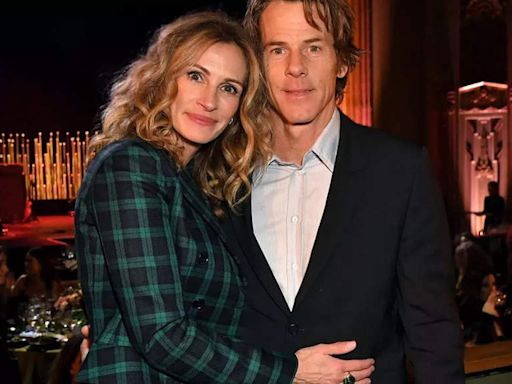 Julia Roberts and Husband Danny Moder enjoy Wimbledon date after 22nd anniversary celebration | English Movie News - Times of India