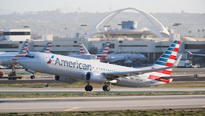 Fire on American Airlines aircraft causes plane to be evacuated at San Francisco airport