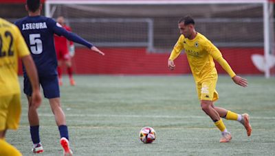 El Hércules asalta Vic y se queda a un paso del ascenso directo a Primera Federación