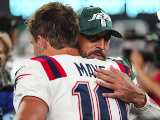 Aaron Rodgers commends Jerod Mayo for ‘patience' with Drake Maye