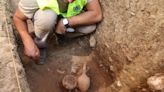 Nueva campaña de excavaciones en el yacimiento fenicio de Cerro del Villar, origen de Málaga: "El potencial es enorme"