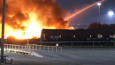 2 football fields worth of rubber products, trash burned at Houston recycling facility, fire officials say