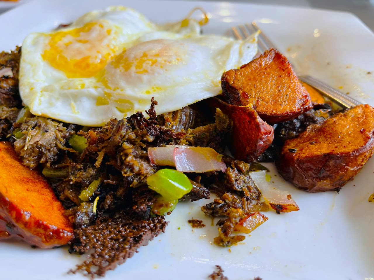 Bob’s Bites: A brisket brunch and banana walnut breakfast in Bay City