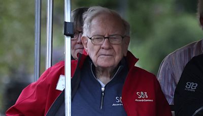 Warren Buffett Has Sold His Paramount Stock: “We Sold it All, and We Lost Quite a Bit of Money”