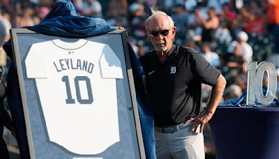 Detroit Tigers retire Hall of Famer Jim Leyland's No. 10