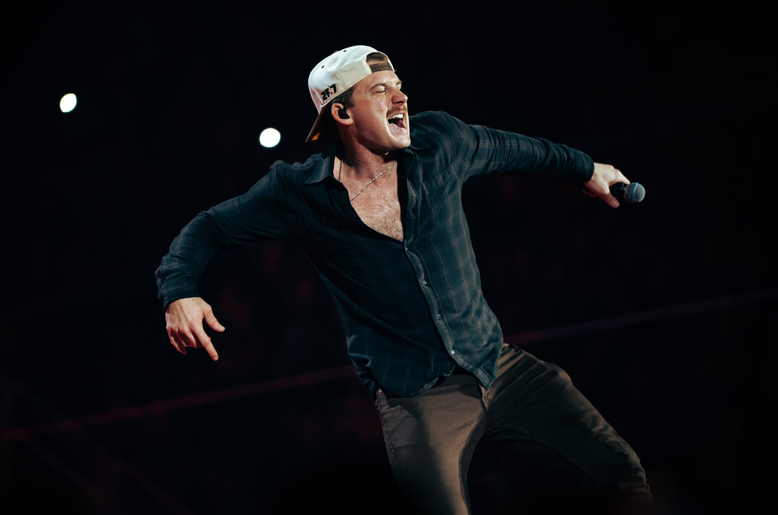 Morgan Wallen Joins Luke Combs & Garth Brooks as Only Acts With 4 Country Airplay No. 1s in a Single Year