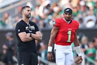3 signs that Jalen Hurts is excelling in new Eagles offense. What can hold him back
