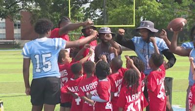 Former Kansas City Chiefs player hosts free football camp for kids