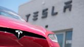 US seeks information from Tesla on how it developed and verified whether Autopilot recall worked - The Morning Sun