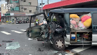 邊開邊睡？雲林廂型車保齡球式推撞 騎士全噴飛重摔