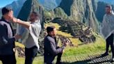 Joven propone matrimonio a su pareja en Machu Picchu y es viral: “Viva el amor”