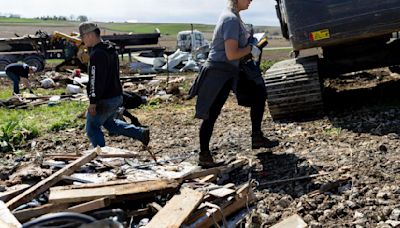 Tornadoes flatten homes in Iowa, Nebraska