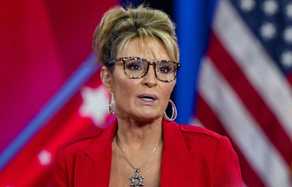 Sarah Palin gets into live TV clash over Donald Trump civil war comments