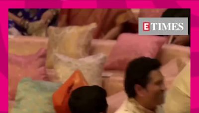 Sachin Tendulkar Touches Amitabh Bachchan's Feet, Greets Rajinikanth at Anant & Radhika's Wedding | Entertainment - Times of India Videos