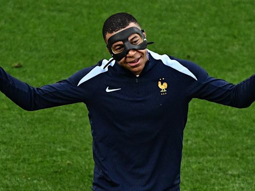 Barcelona star lays down challenge to Kylian Mbappé ahead of Euro 2024 clash