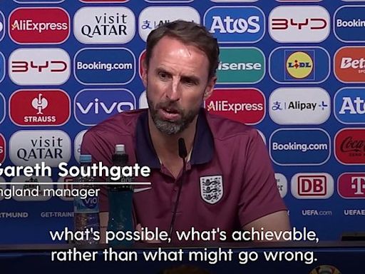 Gareth Southgate urges England to seize ‘chance to make history’