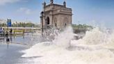 Mumbai Rain: Intense High Tides Crashes Gateway Of India; Old Video Goes Viral