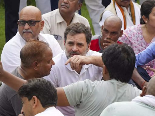 Hathras stampede: Rahul Gandhi writes to UP CM Yogi Adityanath; seeks increase in compensation for families of victims - The Economic Times