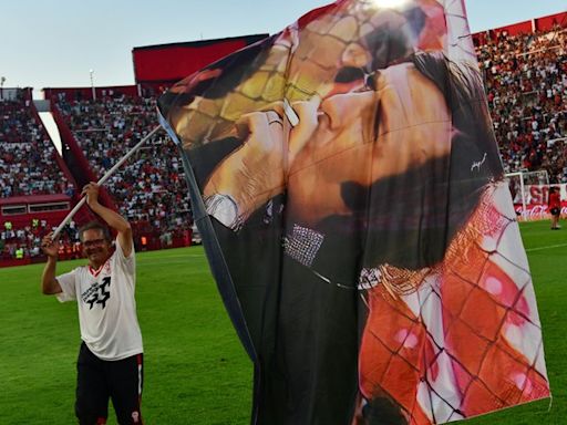 Murió César Luis Menotti: Huracán campeón de punta a punta en el Metro 73, un lujo del fútbol argentino