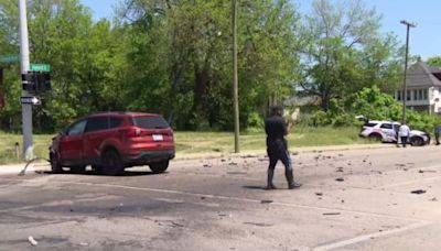 Car crash on Detroit’s east side leaves 3 injured, including 2 officers