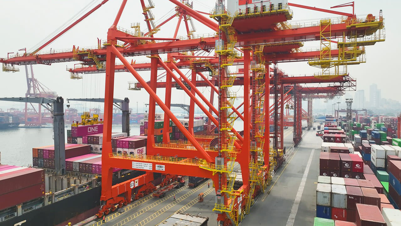 New quay cranes at ICTSI’s Manila port now operational - BusinessWorld Online