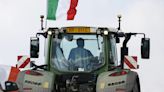 Italian farmers protest at Sanremo music festival, while roadblocks continue in Bulgaria and Spain