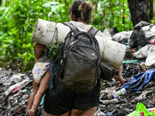 Cuerpos de migrantes ahogados en Panamá habrían sido enterrados por grupos criminales