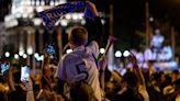 Euforia merengue en Cibeles para celebrar la Liga número 36 del Real Madrid