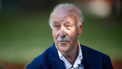 Vicente del Bosque, primera Medalla de Honor de la Mancomunidad de la Costa del Sol Occidental