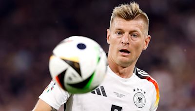 Kroos casi se pierde el debut de Alemania