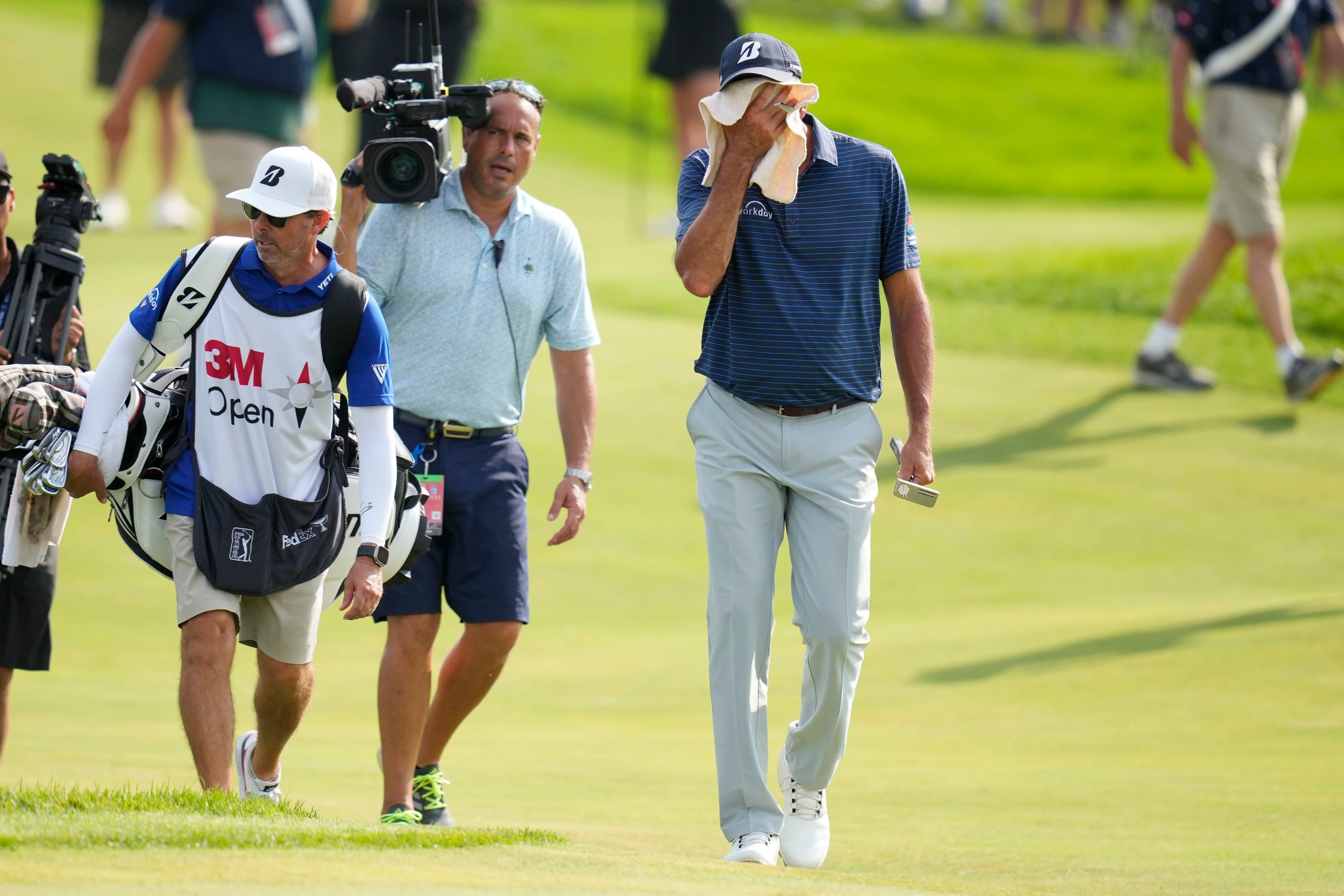 Matt Kuchar finally finishes his Wyndham Championship round