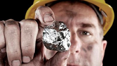 Silver price today: rises on September 11