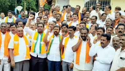 Valmiki Development Corporation Scam: BJP stages massive protest, seeks resignation of CM Siddaramaiah - Star of Mysore